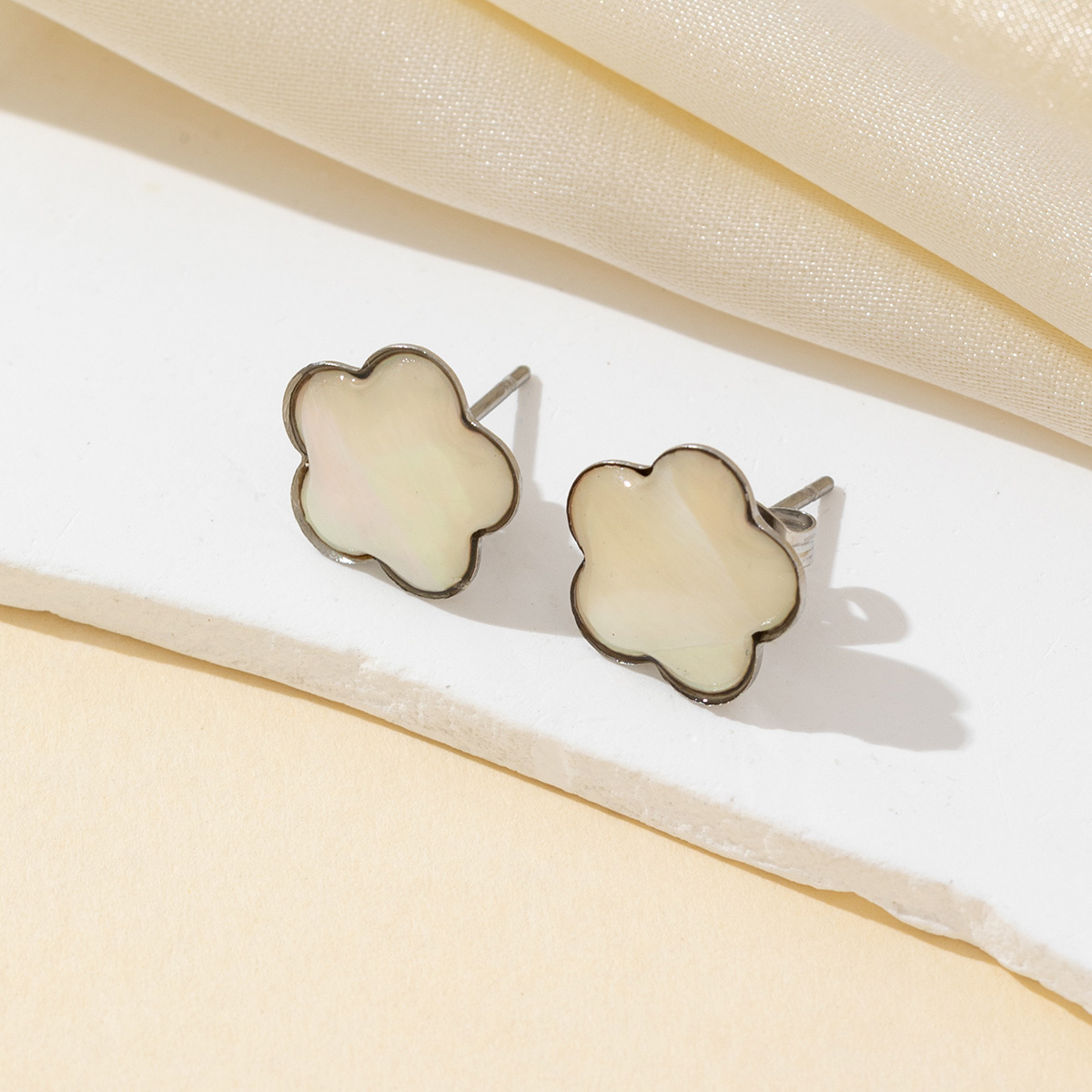 Jewelry Making Place - 2pcs Natural Fine Shell White Petal